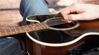 Ultimate Acoustic Guitar Essentials - Lessons For Beginners | Music Instruments Online Course by Udemy
