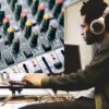 Uso de consolas mezcladoras de audio (mixers) | Music Music Production Online Course by Udemy